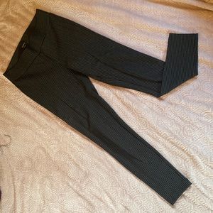 LOFT. Ponte Leggings. Size small.